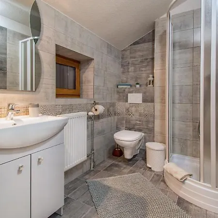Guest house Ciriak 3*